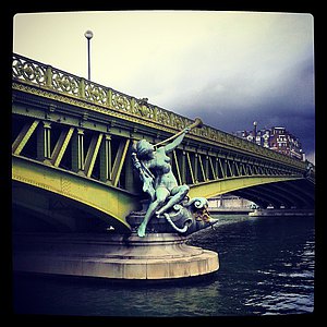 Pont de Mirabeau, Abendsonne, nach dem Regen